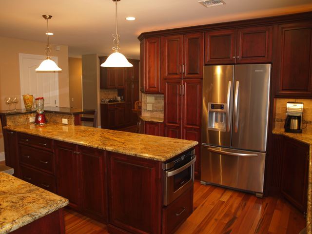 Dramatic Custom Kitchen in Wayne, NJ