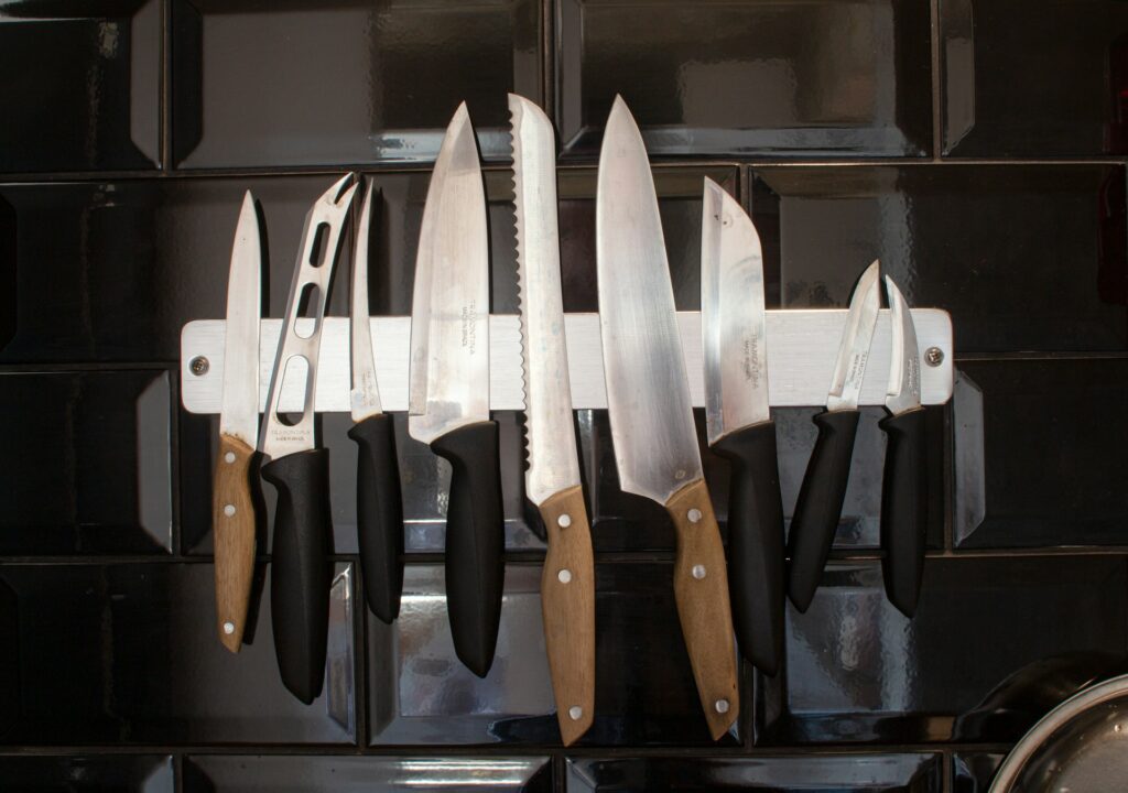 mounted magnetic knife storage