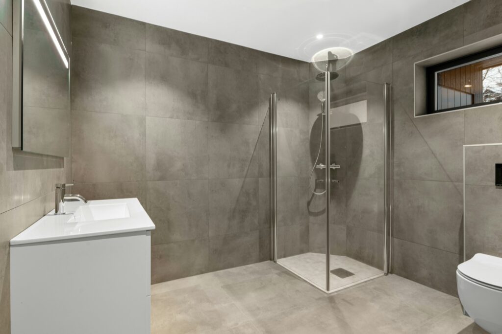 modern walk-in shower 2
