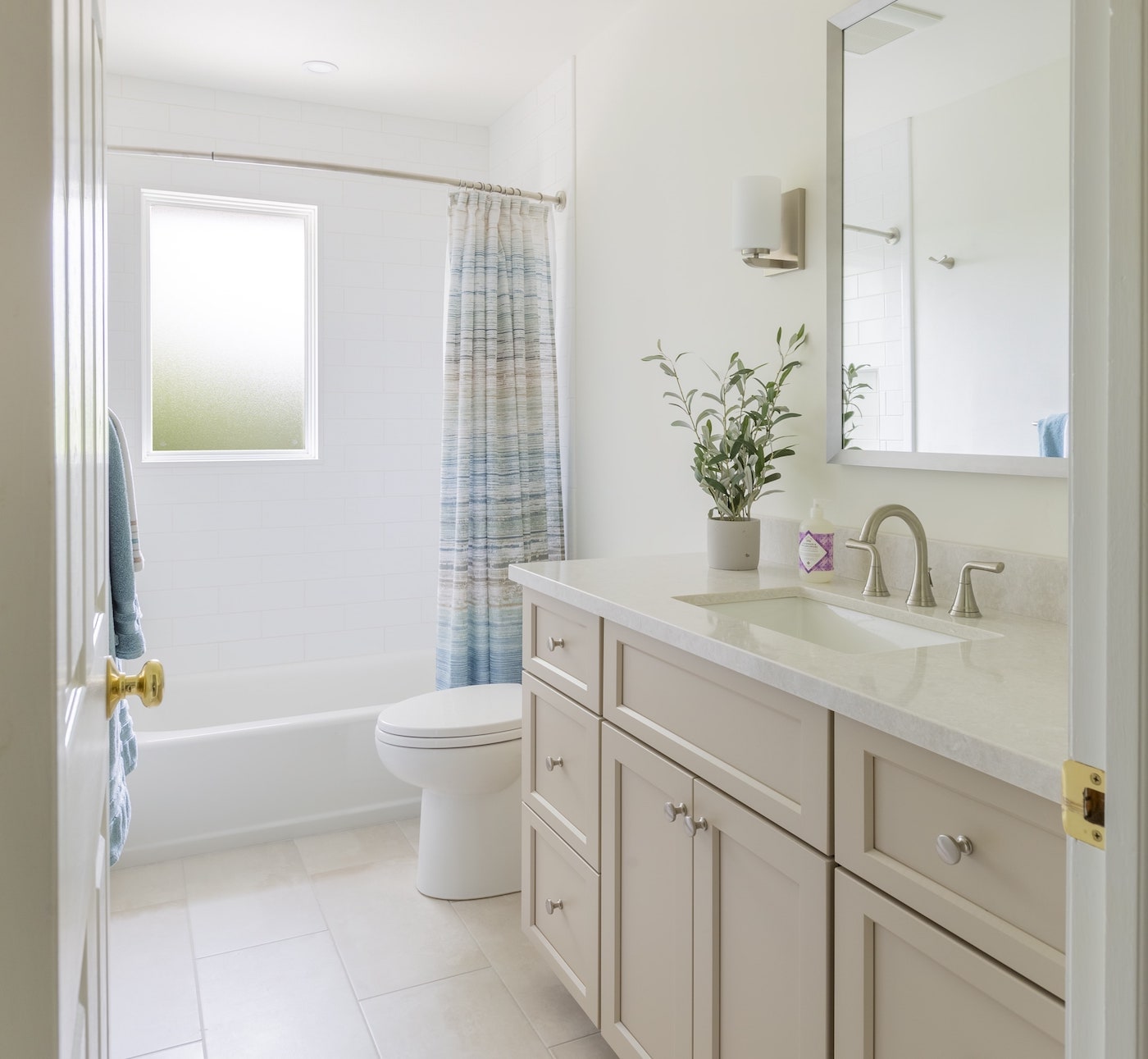 Hall Bathroom Ideas and Designs Portfolio | Kraftmaster Renovations
