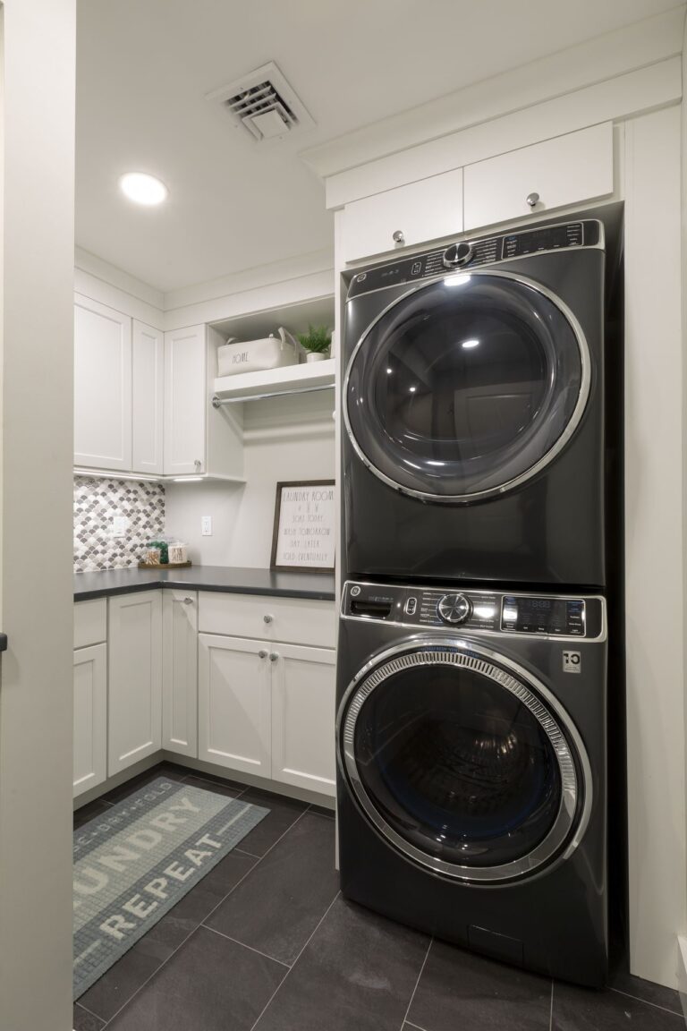 A functional and Stylish Laundry Room