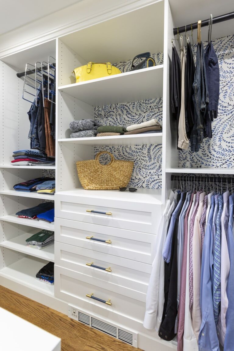 An Elegant & Functional Walk-In Closet