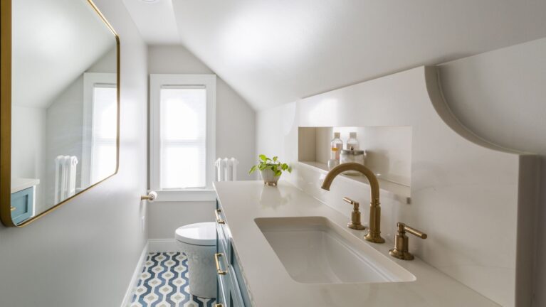 Attic Oasis: A Luxe Master Ensuite Transformation
