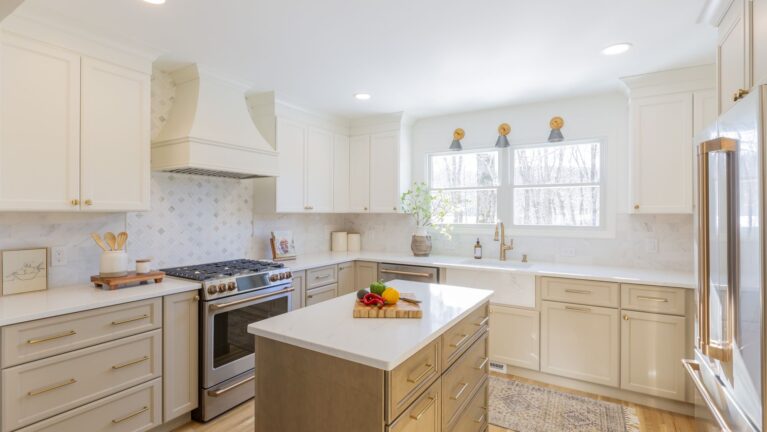Randolph, NJ Kitchen Shining With Bold Brilliance