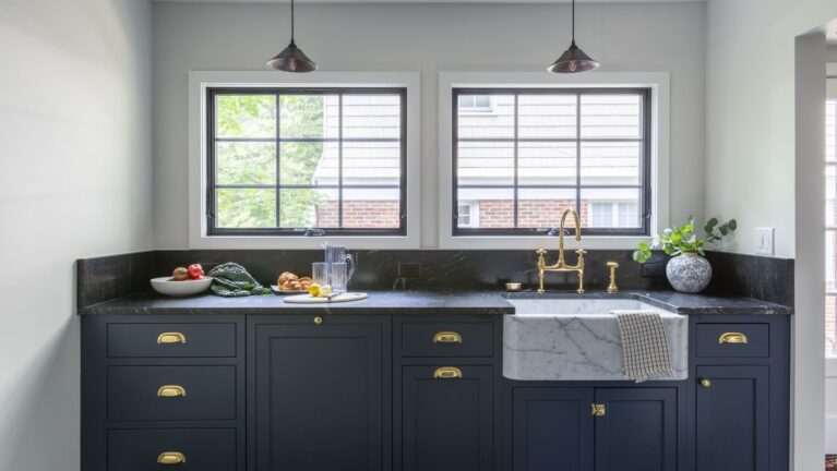 Classic Modern English Kitchen in Maplewood NJ