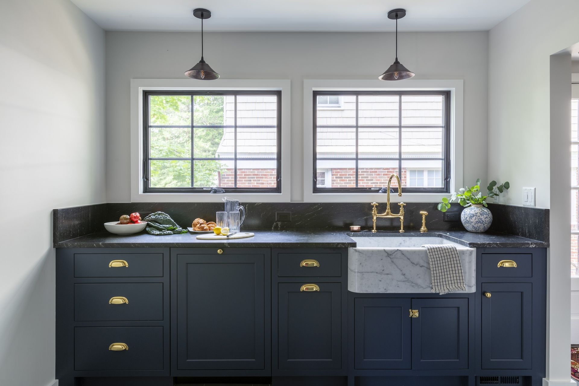 Classic Modern English Kitchen in Maplewood NJ