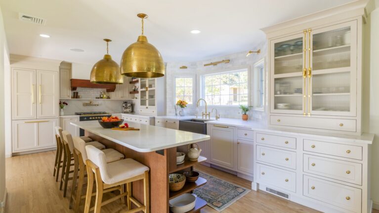 Modern Kitchen Glow with Golden Accents, Long Valley NJ