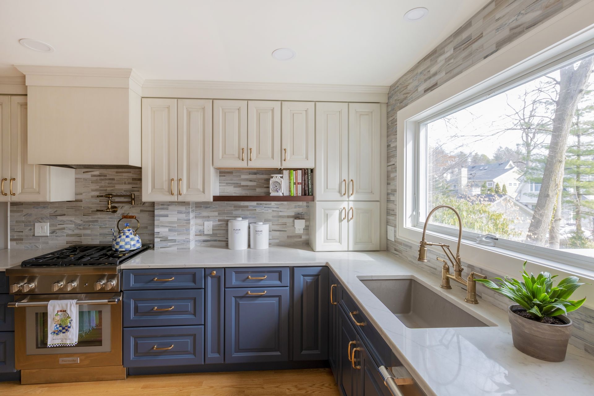 Chic Kitchen Makeover with Banquette Bliss in Millburn NJ